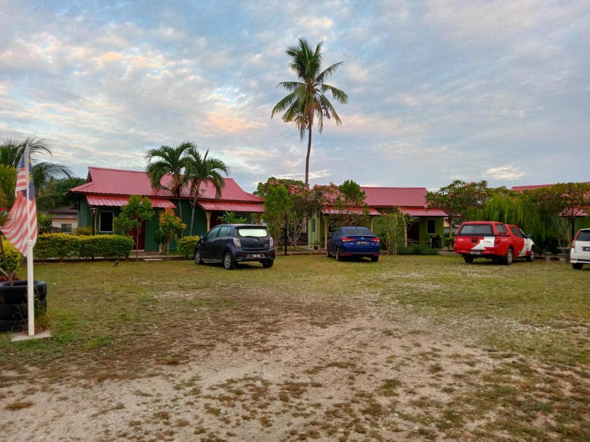 Motel Aurora Damai Pantai Cenang  Exterior photo